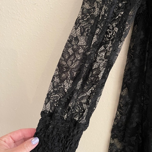 Bebop Long Sleeve Lace Dress - Picture 3 of 6